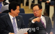 [포토] 의견 나누는 한나라당 수장