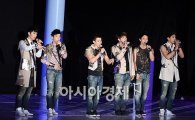 2PM, '인기가요' 3주 연속 1위…박진영생일 축하