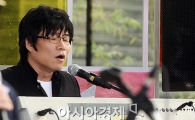 [포토]열창하는 유영석