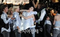 [포토] 동료들과 포옹하는 김연아!