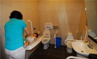 서울시청사에 공공기관 최초 '어린이 화장실'