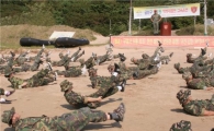 금천구청 직원들 해병대 극기 훈련 받아
