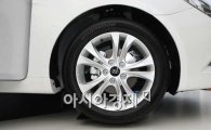[포토] YF 쏘나타의 타이어와 휠