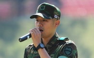 [포토]각잡힌 모습의 천정명 병장