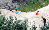 [포토] '휴일맞은 북한 아이들...'