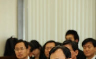 [포토] 답변하는 이기선 중앙선관위 사무총장