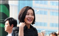 [포토]엄지원 '혜정이 결혼날, 웃음이 넘쳐'