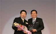정동일 중구청장, 대종상 영화제 '감사패' 받아