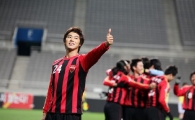 '맨땅에 헤딩' 리얼한 축구 경기 장면으로 막내려