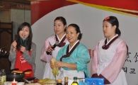 "한식 만들며 한국문화 배워요"