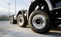 벤츠사 트럭에 쓰이는 타이어는?