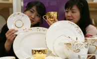 [포토] UAE에 수출하는 도자기 식기