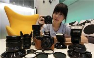 삼성이미징, 하이브리드카메라 'NX10' 출시 