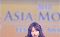[포토]한혜진, 아시아모델상 패션모델상 수상