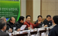 李대통령 "물가 천천히 적게 내리는 경향 여전"