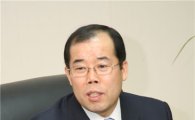 '갑질 논란' 박성중 바른정당 의원, 교통신호 단속 경찰에 "이름 뭐냐"