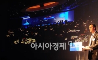 [포토] 폴 제이콥스 퀄컴 회장, '한국 파트너사에 감사'