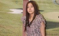[포토]유이, 아슬아슬한 '꿀벅지'