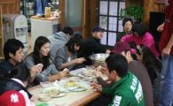 파라다이스, 무의탁 노인들과 특별한 '설 맞이'