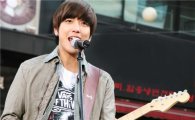 씨엔블루, 홍대에 이어 삼성동서 길거리 콘서트 개최