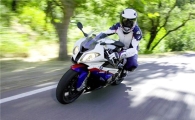 BMW 최초의 슈퍼 스포츠 모터사이클 'S1000RR' 출시