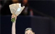'올림픽 金' 김연아, 애국가에 눈물 