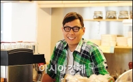 윤종신, 셋째딸 라오 얻다 "마눌님도 건강..감사합니다"