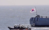 [천안함침몰]함미인양 15일 오전 9시부터 작업