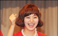 배우 이영은, 아이티 봉사활동 '안성기와 재건현장 동참'