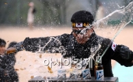 [포토] 맥주병 정도야..