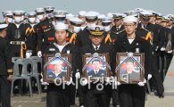 [포토] 영결식장으로 향하는 천안함 46용사