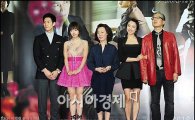 '하녀', 개봉 첫 날 15만 돌파···칸 현지 반응도 핫(hot)