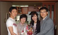 삼성SDI, 신입사원 부모에게 감사 꽃다발 전달