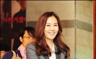 [포토]김남주 '팔 걷어부치고 남편 김승우 도와야죠'