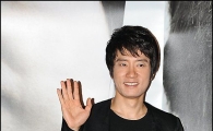 [포토]포즈 취하는 김명민