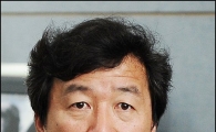 '이끼'의 강우석 감독 "원작만화 영화화, 죽을만큼 힘들었다"(인터뷰)