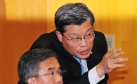 [포토] 신중한 모습의 이종휘 우리은행장