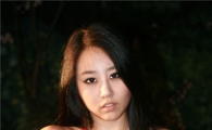 자자 유니나, 가슴성형 논란에 발끈..성형외과 등 '고소'