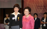 푸르덴셜 손병옥 부사장 국민훈장 목련장 수상