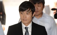 '소송' 이병헌, 영화 '악마를~'의 흥행에 어떤 영향 미칠까? 