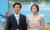 [포토]레드카펫 밟는 김문수 경기도지사-예지원
