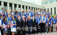 [포토] 전쟁기념관 찾은 힐러리 국무장관
