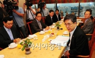 [포토] 진동수 "한국형 미소금융을 만들어가자"