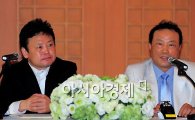 [포토]'권투계 비리' 폭로하는 유명우-김선