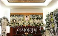 故 앙드레김, 13일 입관식..고현정-김혜수-한채영 등 조문
