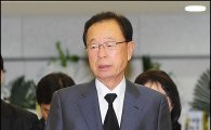 [포토]박희태 국회의장, 故 앙드레김 빈소 조문