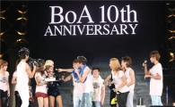 '데뷔 10주년' 보아, "소중한 팬들과 함께한 시간들"