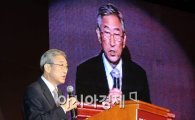 [포토]축사하는 김법완 한국보건산업진흥원장