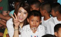 [포토]씨야 연지, 태국 고아들 위해 훈훈한 봉사활동