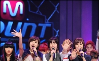 [포토]티아라 은정-지연-효민 '엠카 MC 맡았어요'